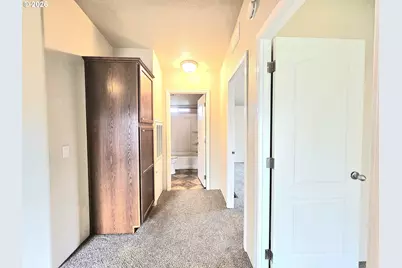 4285 Fergus Ave, Eugene, OR 97402 - Photo 15