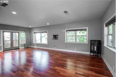 278 Rockridge Ct, Eugene, OR 97405 - Photo 5