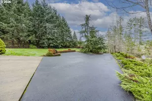 197 Manderville Ln, Roseburg, OR 97471 - Photo 5