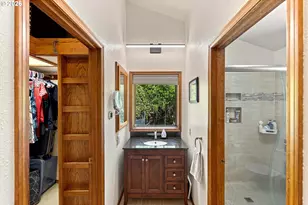 2069 Cedar Ct, North Bend, OR 97459 - Photo 23