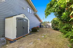 2069 Cedar Ct, North Bend, OR 97459 - Photo 47