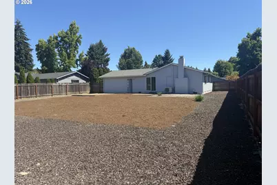 4478 Hilton Dr, Eugene, OR 97402 - Photo 41
