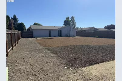 4478 Hilton Dr, Eugene, OR 97402 - Photo 39