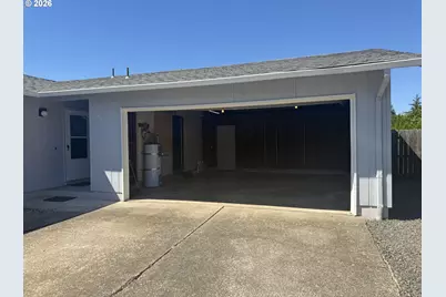 4478 Hilton Dr, Eugene, OR 97402 - Photo 33
