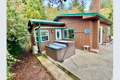 99268 Winchuck River Rd, Brookings, OR 97415 - Photo 9