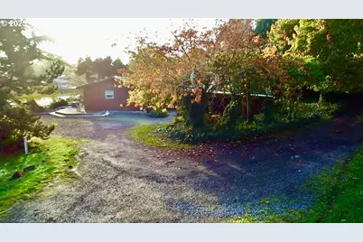 99268 Winchuck River Rd, Brookings, OR 97415 - Photo 9