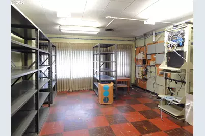 229 N First St, Drain, OR 97435 - Photo 29