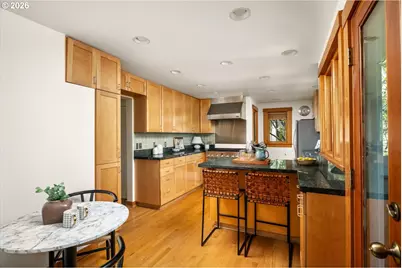 3411 NW Thurman St, Portland, OR 97210 - Photo 11