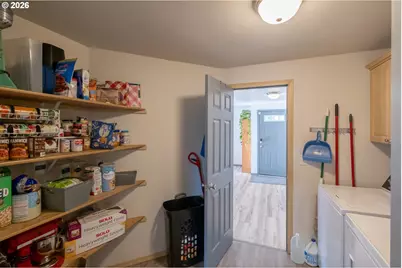 1730 Cedar St, Sweet Home, OR 97386 - Photo 11