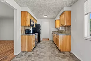 161 N 7th St, Jefferson, OR 97352 - Photo 9