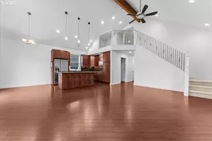 11700 N Island Cove Ln, Portland, OR 97217 - Photo 7