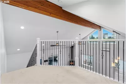11700 N Island Cove Ln, Portland, OR 97217 - Photo 17