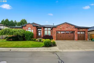 741 W Dogwood St, Washougal, WA 98671 - Photo 1