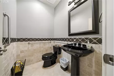 741 W Dogwood St, Washougal, WA 98671 - Photo 27