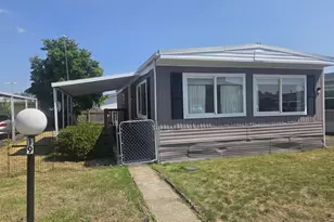 2902 E 2nd St, Newberg, OR 97132 - Photo 1