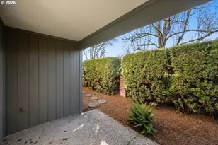 15616 NE Tillamook St, Portland, OR 97230 - Photo 27