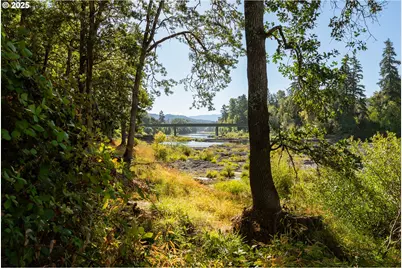 272 Rivershore Dr, Roseburg, OR 97470 - Photo 39