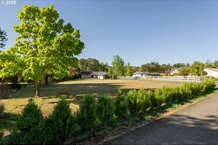272 Rivershore Dr, Roseburg, OR 97470 - Photo 31