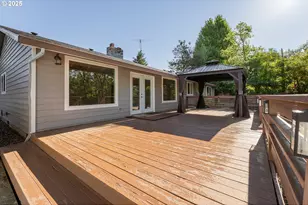 272 Rivershore Dr, Roseburg, OR 97470 - Photo 29