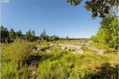 272 Rivershore Dr, Roseburg, OR 97470 - Photo 37