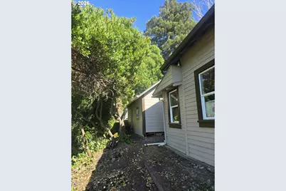633 SE Kane St, Roseburg, OR 97470 - Photo 5