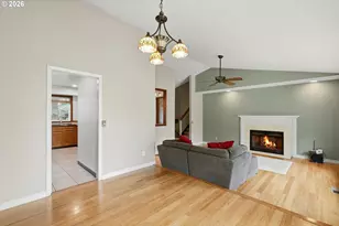 2055 SE Oak Crest Dr, Hillsboro, OR 97123 - Photo 11