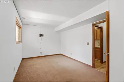 2055 SE Oak Crest Dr, Hillsboro, OR 97123 - Photo 23