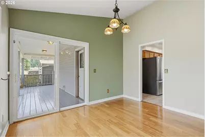 2055 SE Oak Crest Dr, Hillsboro, OR 97123 - Photo 7