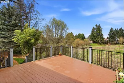 2055 SE Oak Crest Dr, Hillsboro, OR 97123 - Photo 33