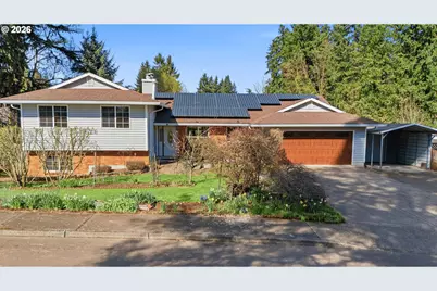 2055 SE Oak Crest Dr, Hillsboro, OR 97123 - Photo 1