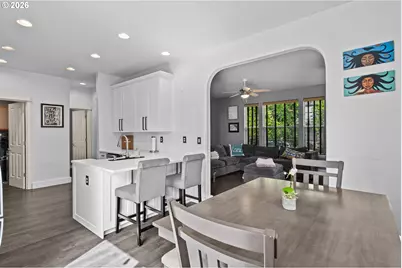 9231 N Haven Ave, Portland, OR 97203 - Photo 5