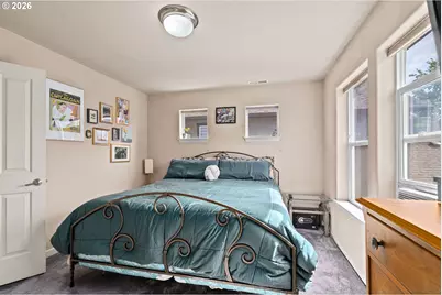 9231 N Haven Ave, Portland, OR 97203 - Photo 11