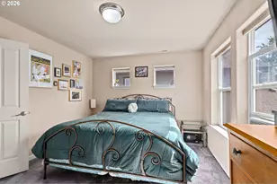 9231 N Haven Ave, Portland, OR 97203 - Photo 11