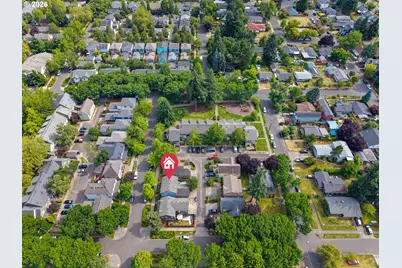 9231 N Haven Ave, Portland, OR 97203 - Photo 17