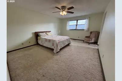 4546 46th Ave NE, Salem, OR 97305 - Photo 25