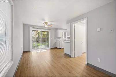 627 SE 132nd Ave, Vancouver, WA 98683 - Photo 5