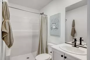 5722 Basalt Ct, Springfield, OR 97478 - Photo 15