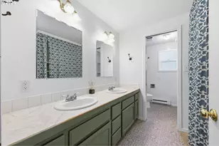 28821 Royal Ave, Eugene, OR 97402 - Photo 31