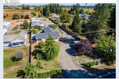 28821 Royal Ave, Eugene, OR 97402 - Photo 3