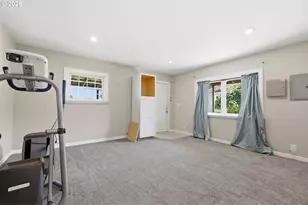 28821 Royal Ave, Eugene, OR 97402 - Photo 45