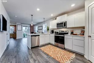 10625 NE 121st Ave, Vancouver, WA 98662 - Photo 3