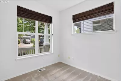 1026 SE Roundelay St, Hillsboro, OR 97123 - Photo 7