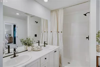 561 Spring Blvd, Woodburn, OR 97071 - Photo 15