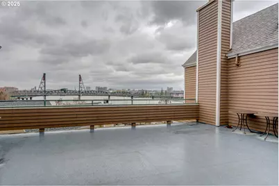 205 S Montgomery St #B204, Portland, OR 97201 - Photo 35