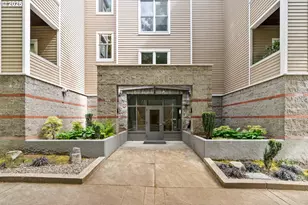 205 S Montgomery St, Portland, OR 97201 - Photo 3