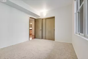 205 S Montgomery St, Portland, OR 97201 - Photo 25