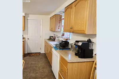 154 Norman Ave, Eugene, OR 97404 - Photo 5