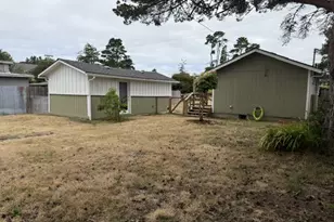 1992 18th St, Florence, OR 97439 - Photo 9