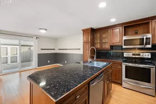 5729 NE Hazel Dell Ave, Vancouver, WA 98663 - Photo 3