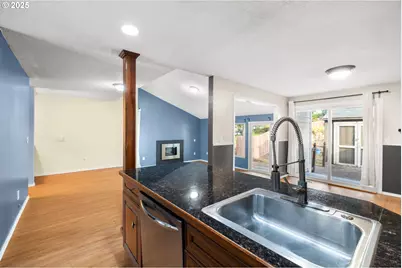 5729 NE Hazel Dell Ave #F, Vancouver, WA 98663 - Photo 5